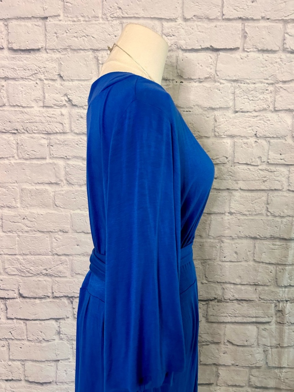 Nicole Miller Lapis Blue Rayon V-Neck Midi Dress Belt Knit Flowy Office Siren - Picture 9 of 12